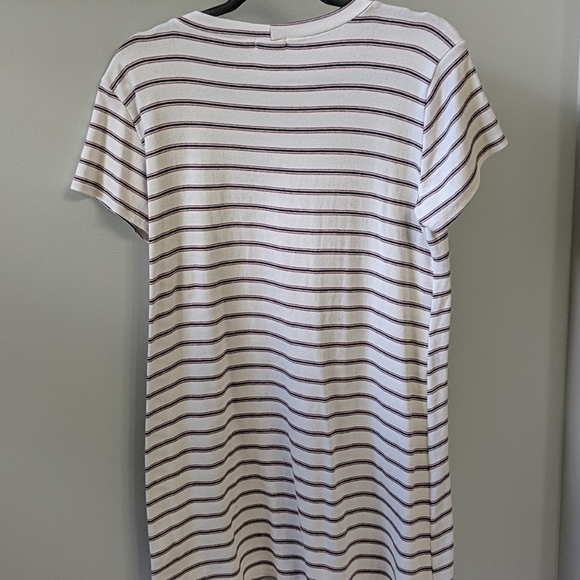 T-Shirt dress - Picture 3 of 4
